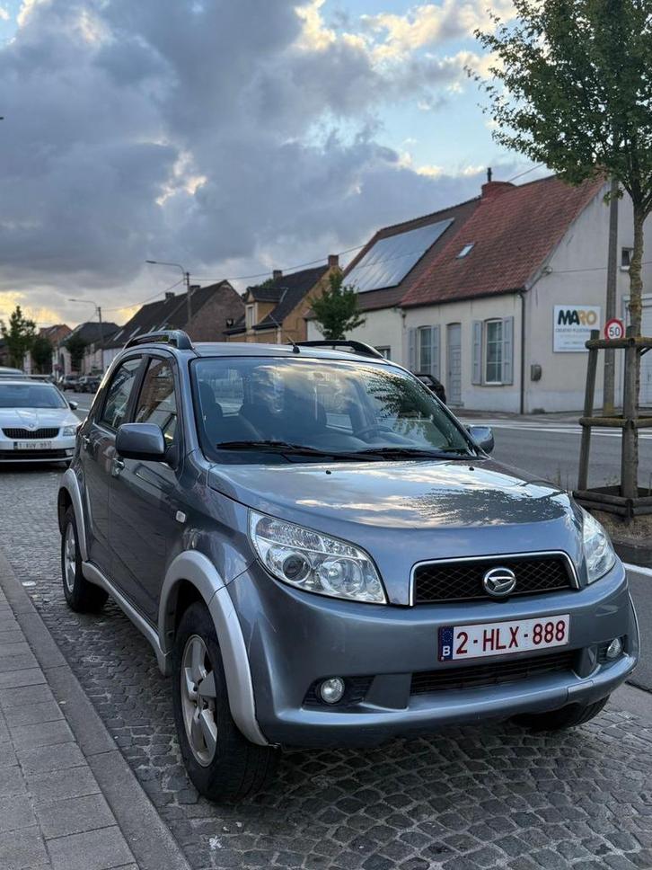 daihatsu terios 1.5 benzien, Autos, Daihatsu, Particulier, Terios, 4x4, Essence, SUV ou Tout-terrain, 5 portes, Boîte manuelle