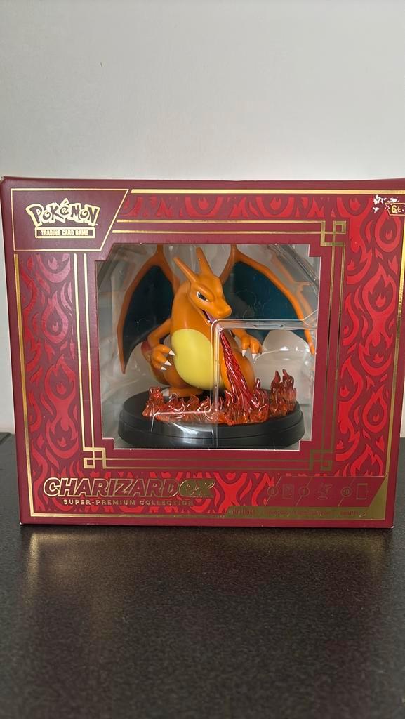 Charizard Ex Super Premium Collection, Verzamelen, Speelgoed, Nieuw, Ophalen
