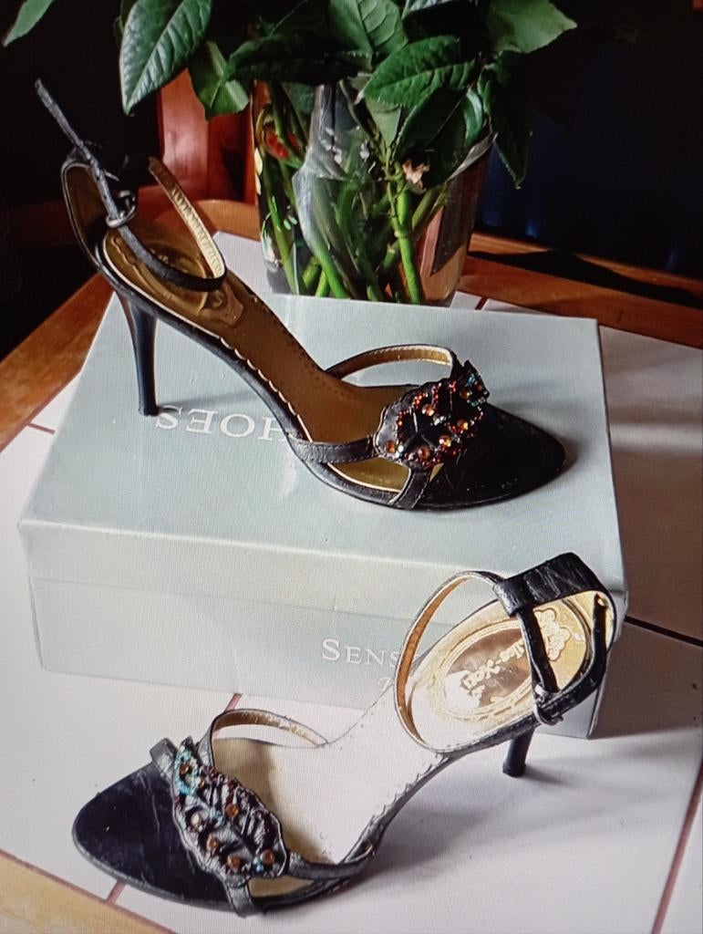 Excellent état.escarpin . P .36, Vêtements | Femmes, Chaussures, Enlèvement ou Envoi