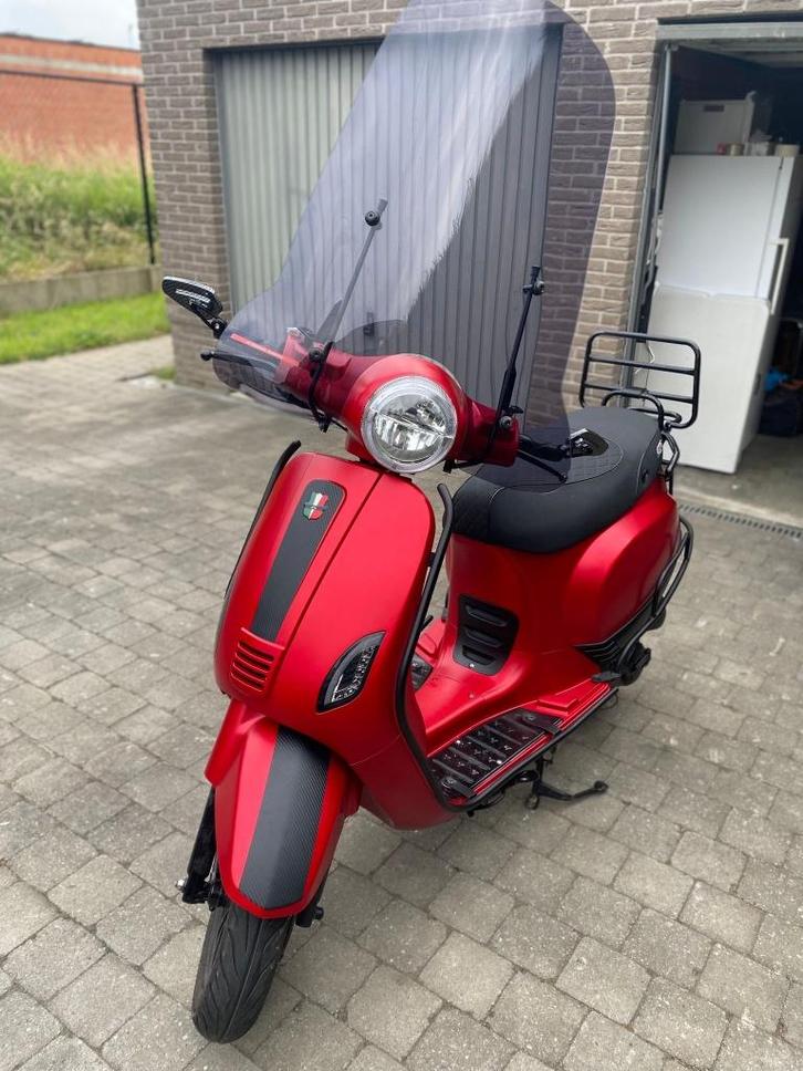 Gts Toscana B klasse 2025, Fietsen en Brommers, Brommers | Overige merken, Zo goed als nieuw, Klasse B (45 km/u), Ophalen