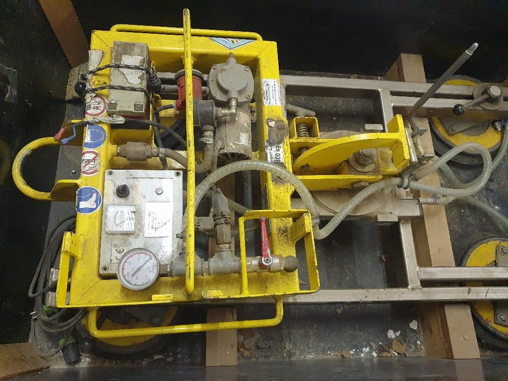 Chassis ventouses, Bricolage & Construction, Vitres, Châssis & Fenêtres, Enlèvement