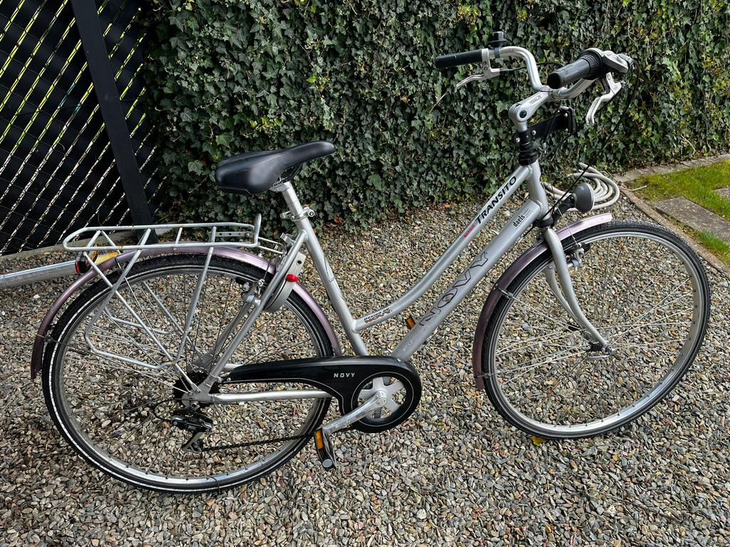Novy damesfiets, Enlèvement, Comme neuf
