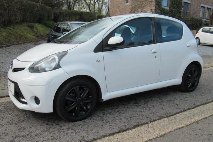 Toyota Aygo automatique, Autos, Toyota, Entreprise, Aygo, ABS, Airbags, Alarme, Bluetooth, Verrouillage central, Vitres électriques