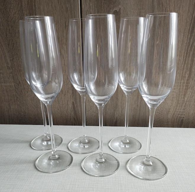 Glazen: champagne - diverse bieren - schweppes - Di Saronno, Maison & Meubles, Cuisine | Vaisselle, Utilisé, Verre, Enlèvement