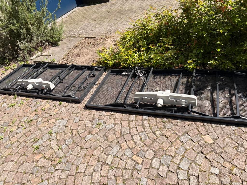 Elektrische Lattenboden, Maison & Meubles, Chambre à coucher | Matelas & Sommiers, Enlèvement, Comme neuf, Deux personnes, Sommier