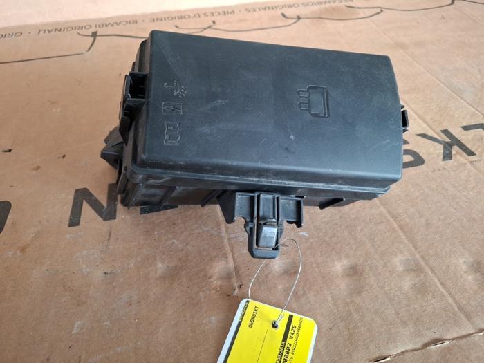 Boîte à fusibles d'un Volkswagen Golf, Volkswagen, -, 3 mois de garantie, Utilisé