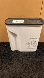 Plastiek hondenvoerbak, Enlèvement, Utilisé