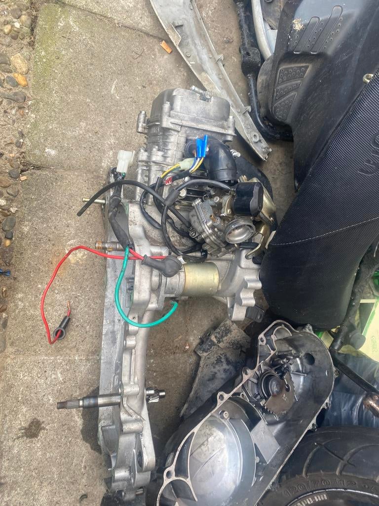 Motor blok peugeot v clic, Ophalen, Blok