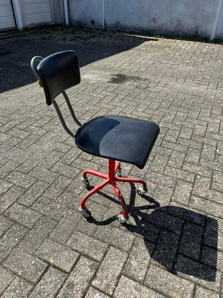 Antiek werkkruk/stoel, Ophalen