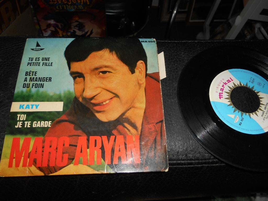 45T 4 pistes Marc Aryan avec languette, Ophalen of Verzenden