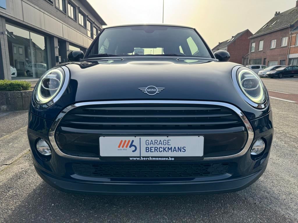 Mini Cooper 1.5 Benzine + LED-Lampen, 4 zetels, Gebruikt, 124 g/km, Leder