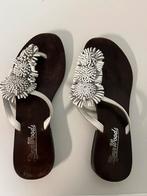Slippers River Woods maat 37, Kleding | Dames, Schoenen, Wit, Zo goed als nieuw, Ophalen, Slippers