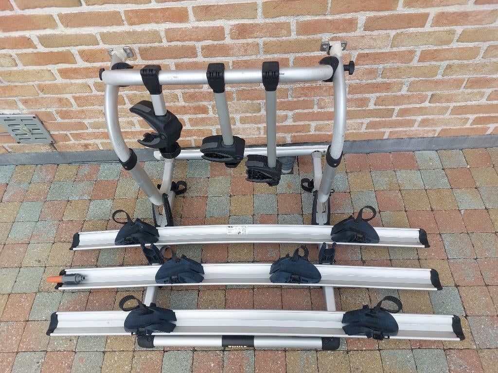 Porte-vélos pliable (3 vélos) Thule pour camping-car, Vélos & Vélomoteurs, Accessoires vélo | Porte-vélos, Enlèvement, Comme neuf