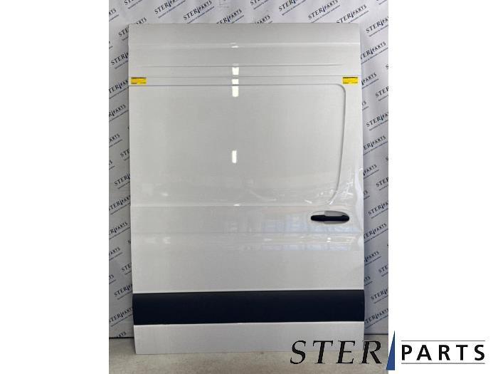 Porte coulissante droite d'un Mercedes Sprinter (9147), Autos : Pièces & Accessoires, Carrosserie & Tôlerie, Porte, Mercedes-Benz