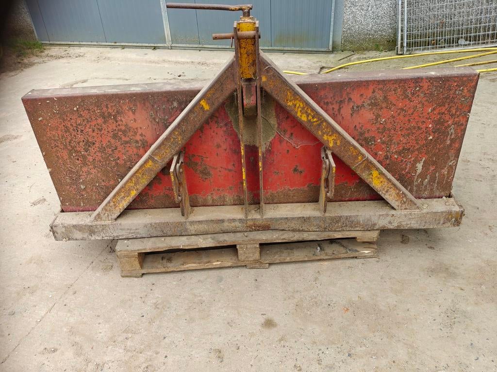 Peecon liftbak, Ophalen