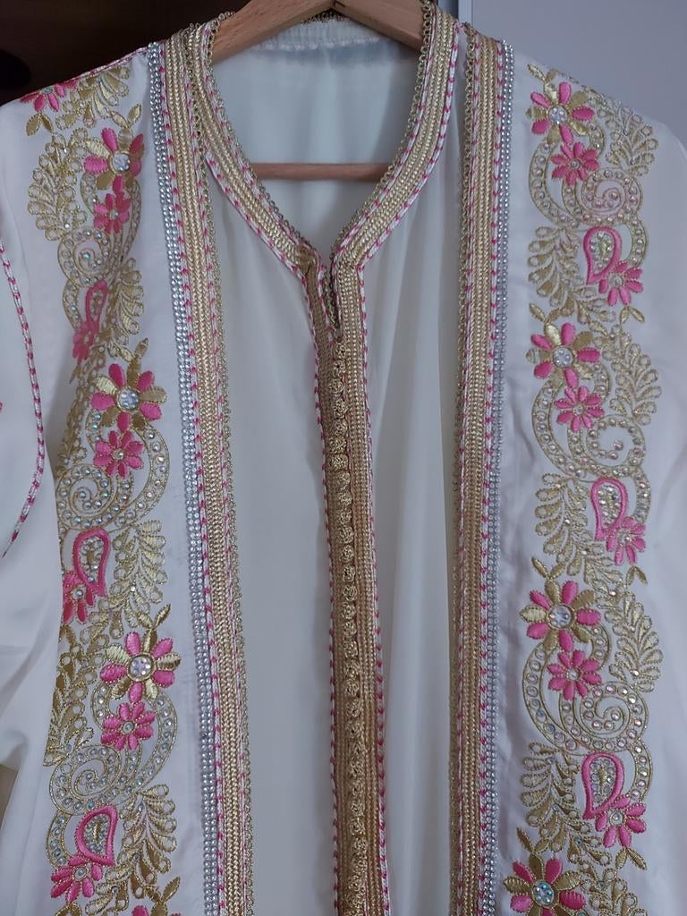 Takchita marocaine, Enlèvement