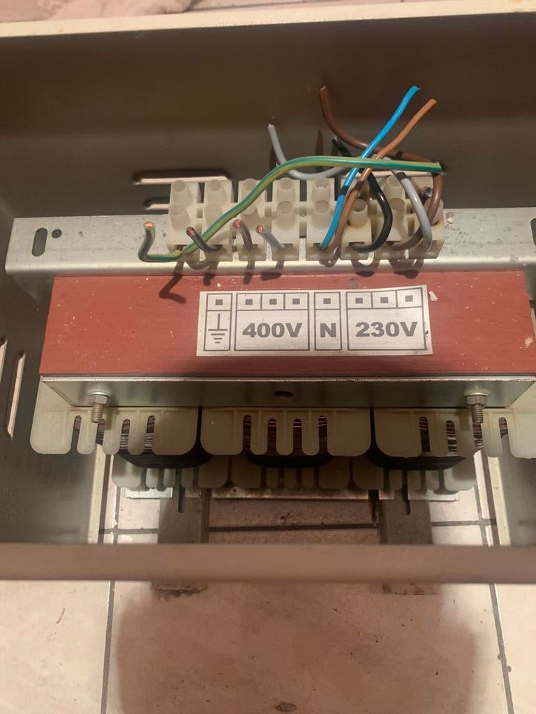 Transfo 400 x 230, Ophalen, Zo goed als nieuw