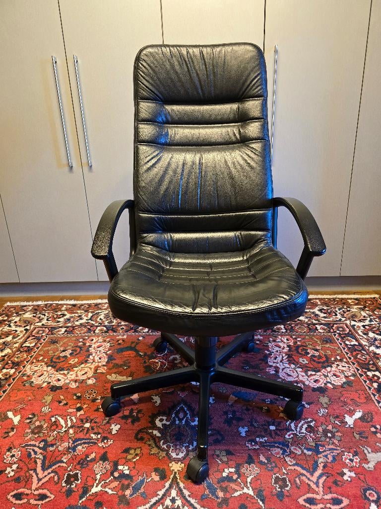 bureaustoel, Ophalen, Zwart, Zo goed als nieuw, Bureaustoel