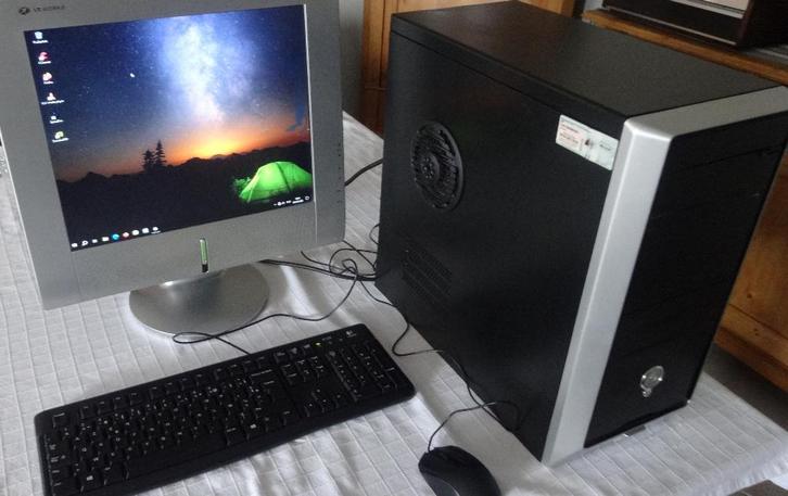 Asus M2A-VM ; SSD + HDD ; Win10 LTSC, Computers en Software, Desktop Pc's, Gebruikt, 2 tot 3 Ghz, HDD, SSD, Minder dan 4 GB, Ophalen