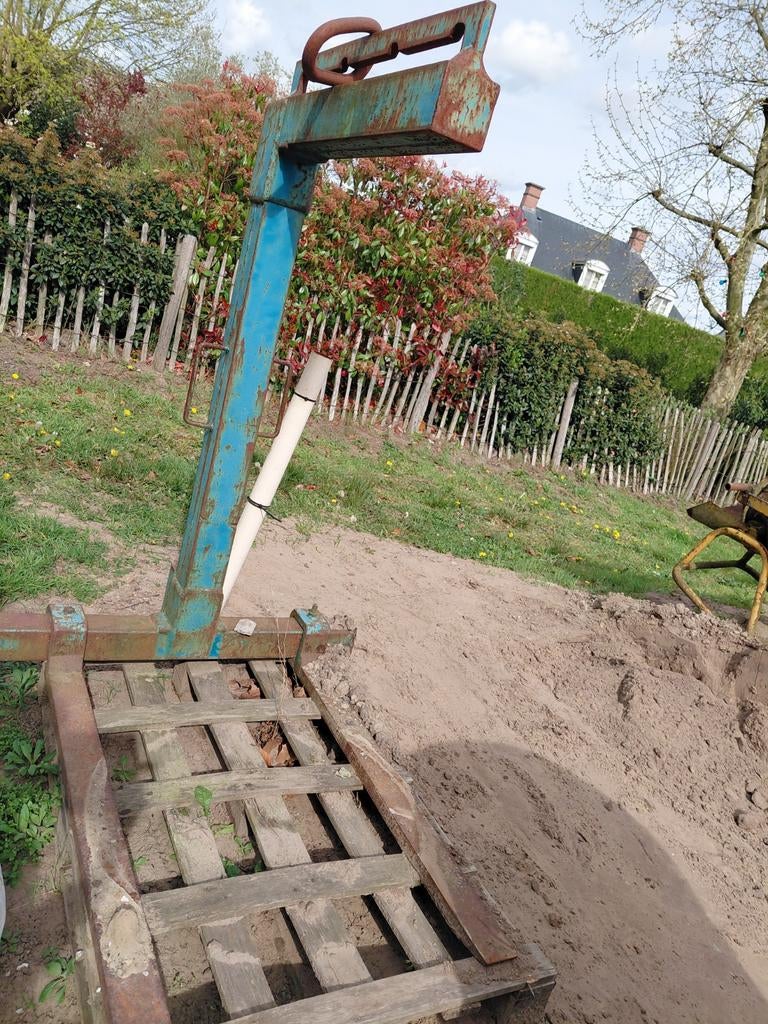 Palethaak en mortelsilo's, Ophalen, Gebruikt