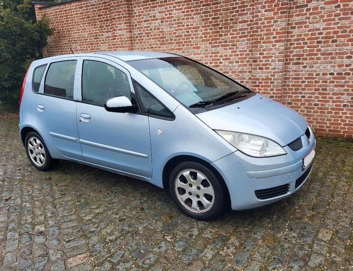 Mitsubishi Colt Petrol BLANCO approuvé pour la vente, Autos, Mitsubishi, Particulier, Colt, ABS, Airbags, Air conditionné, Ordinateur de bord