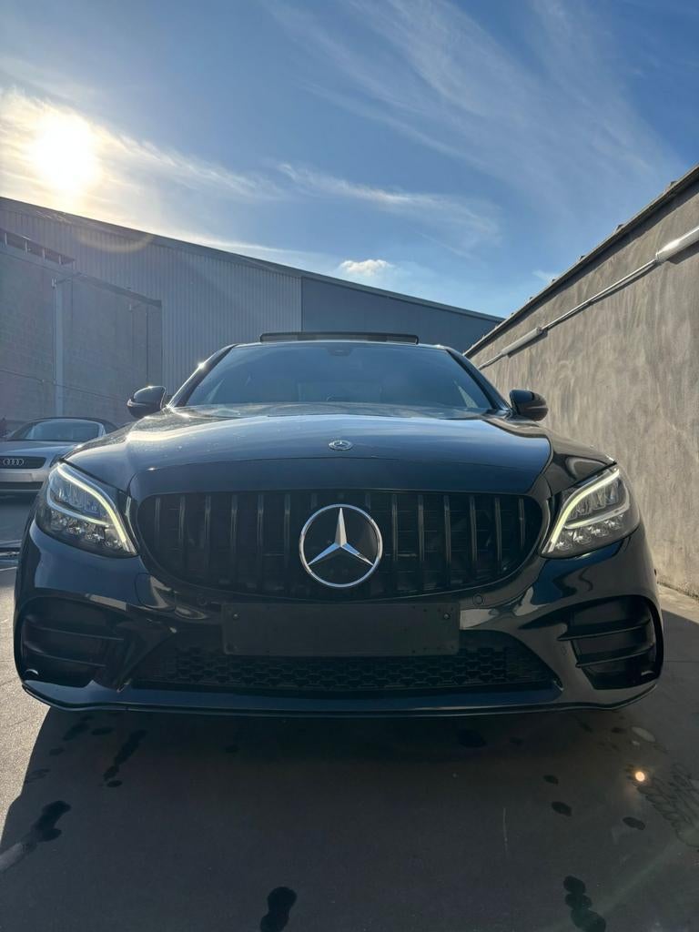 Mercedes C220 / AMG PAKKET, Auto's, Mercedes-Benz, Bedrijf, Elektrische buitenspiegels, Lederen bekleding, Trekhaak, Diesel, Ophalen