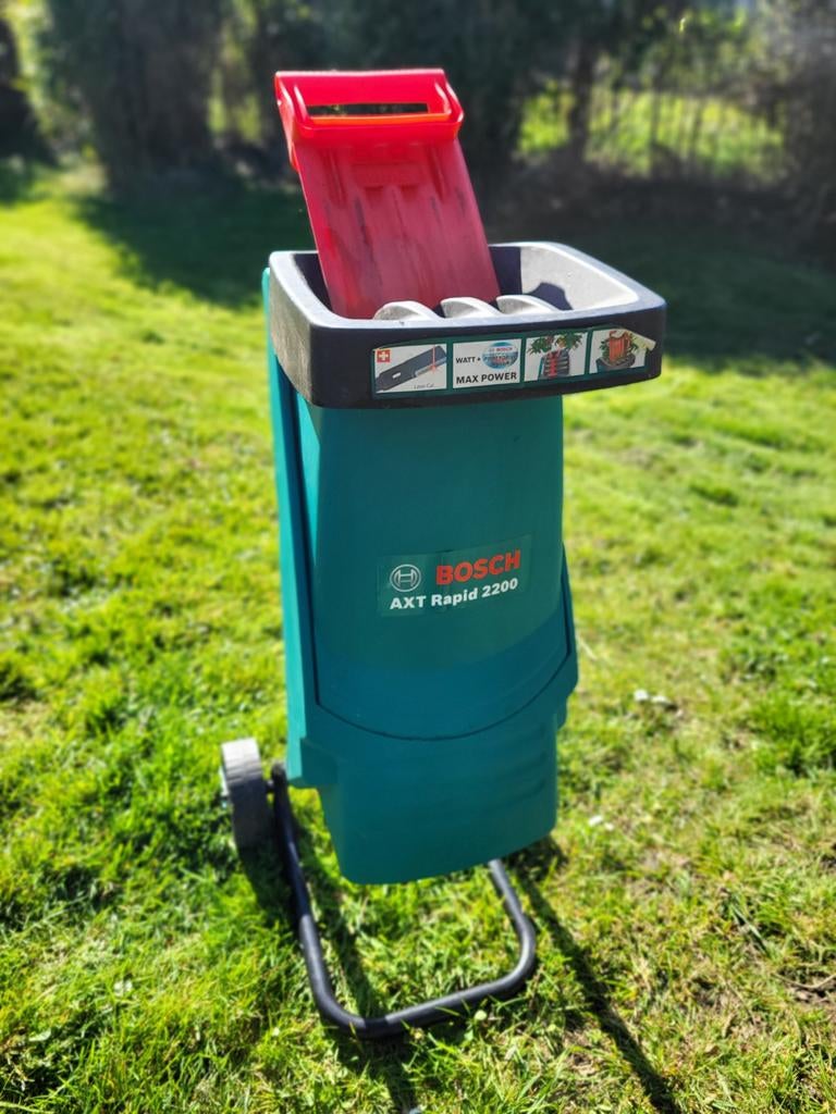 Broyeur de branches Bosh 35mm., Jardin & Terrasse, Déchiqueteurs, Enlèvement