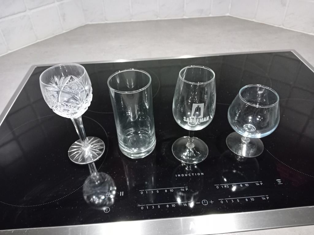 lunettes, Collections, Verres & Petits Verres, Enlèvement ou Envoi, Utilisé
