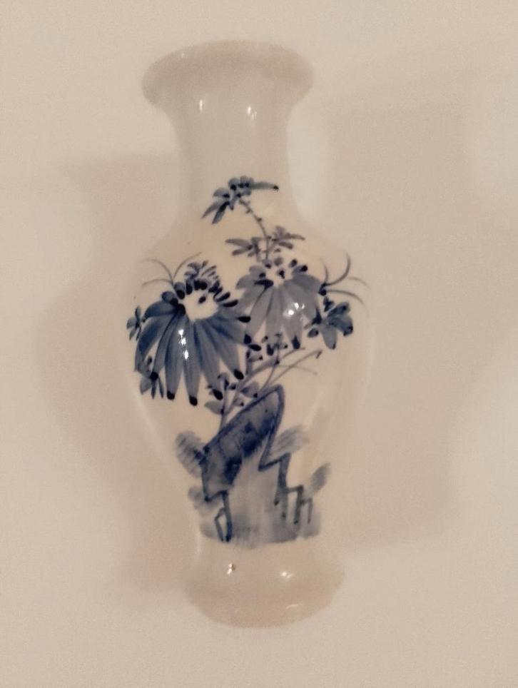Vase en porcelaine signé RFR fin 19 eme, Antiek en Kunst, Antiek | Vazen, Ophalen of Verzenden