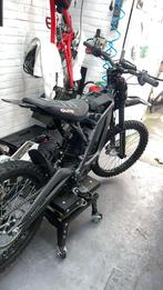 SURFER EN 2 PARTIES, Enlèvement ou Envoi