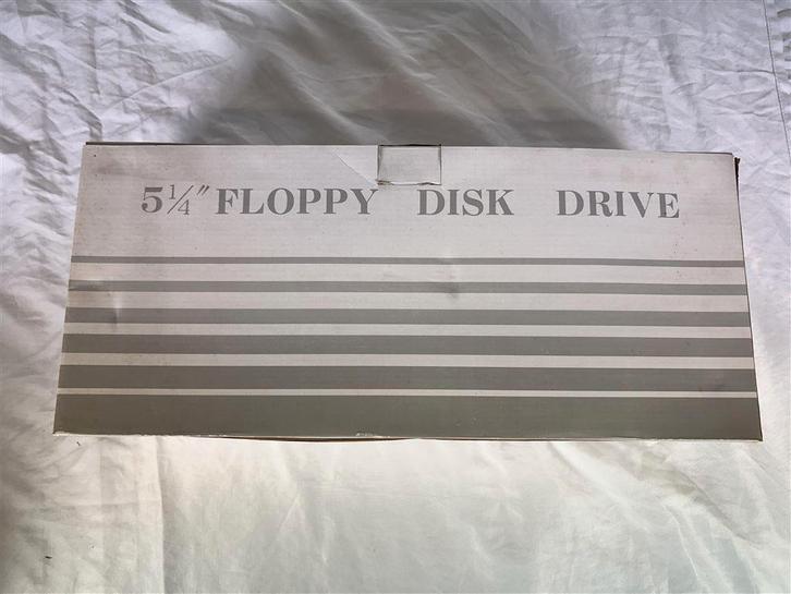 A7356. 5 1/4 Floppy Disk Drive, vintage in doos, Computers en Software, Vintage Computers, Ophalen of Verzenden