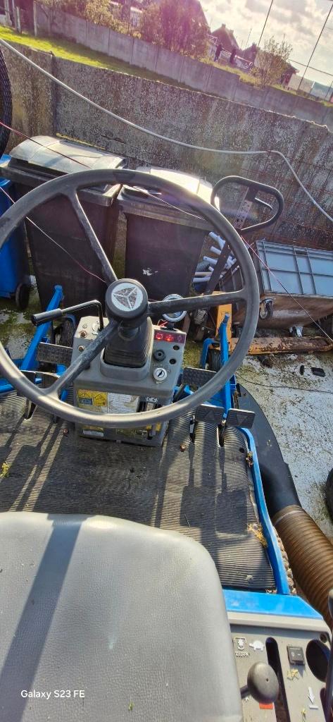 tracteur tondeuses a vendre Iseki SF 330, Articles professionnels, Agriculture | Tracteurs, Utilisé, Enlèvement