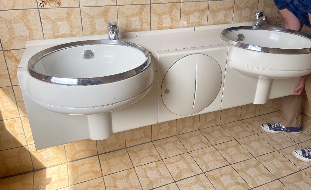 space age lavabo- CRB Arredamenti, Antiquités & Art, Antiquités | Meubles | Chaises & Canapés, Enlèvement