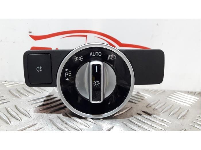 Commutateur lumière d'un Mercedes B-Klasse, Autos : Pièces & Accessoires, Tableau de bord & Interrupteurs, Mercedes-Benz, Utilisé