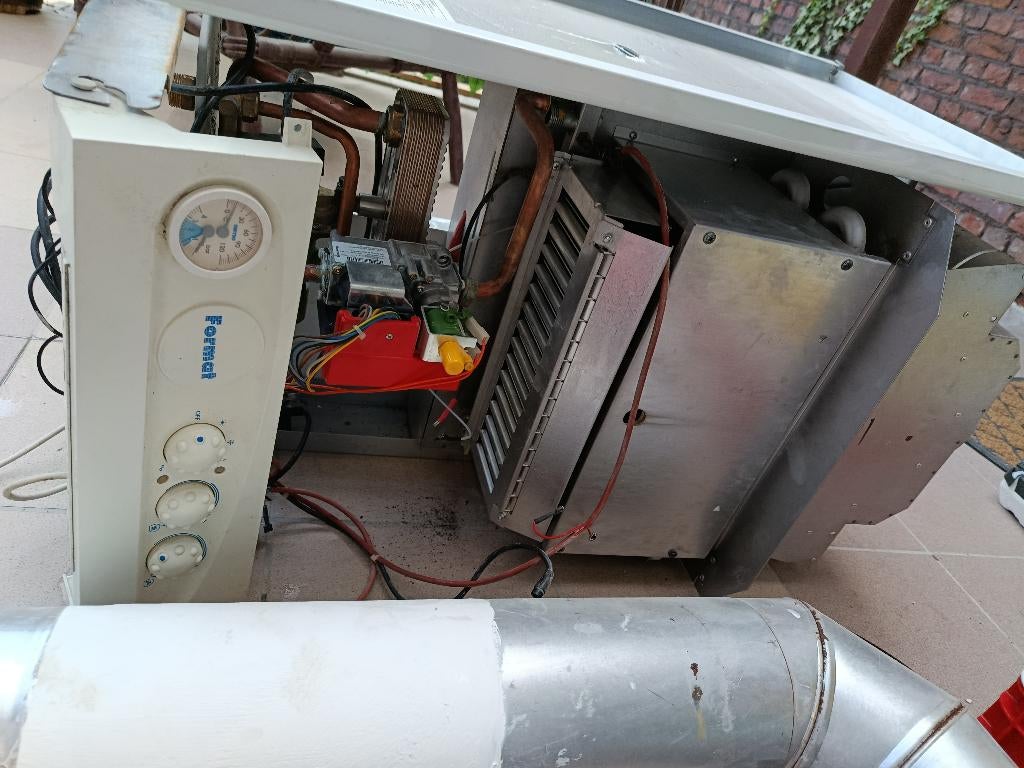 Chaudière pour pièces, Bricolage & Construction, Enlèvement, Utilisé, 800 watts ou plus, Chaudière CC ou Chaudière combinée