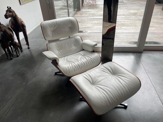 Eames Lounge Chair & Ott Vitra, Huis en Inrichting, Fauteuils, Zo goed als nieuw, Ophalen