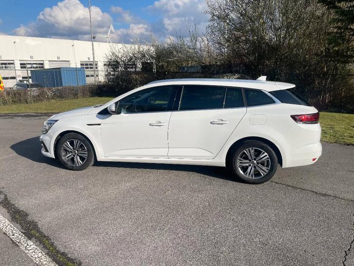 Renault Megane Grand Tour E Tech Plug-in Hybrid Break 2022, Auto's, Renault, Particulier, Mégane, ABS, Airbags, Airconditioning