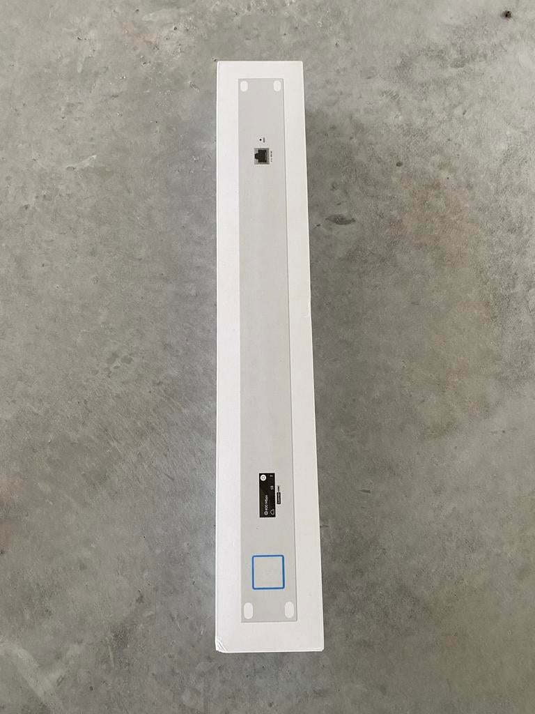 UniFi cloud key gen2 rackmount, Ophalen, Nieuw