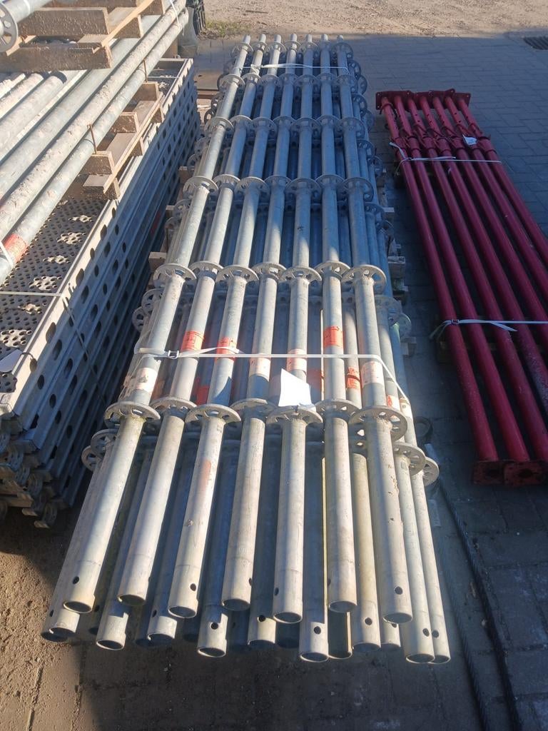 Layher, Doe-het-zelf en Bouw, Steigers, Zo goed als nieuw, Gevelsteiger, Ophalen