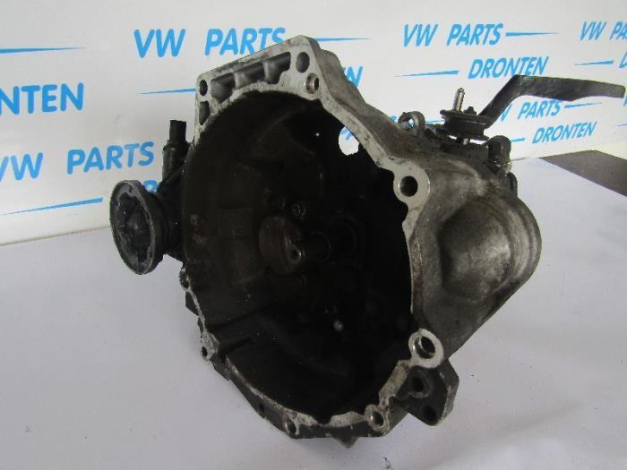 Versnellingsbak van een Volkswagen Polo, Auto-onderdelen, Transmissie en Toebehoren, Volkswagen, Gebruikt, 3 maanden garantie