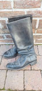 Duitse laarzen, Verzamelen, Ophalen