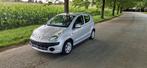 Nissan pixo benzine 108000 km rijklaar, Auto's, Voorwielaandrijving, Euro 5, Stof, Zwart