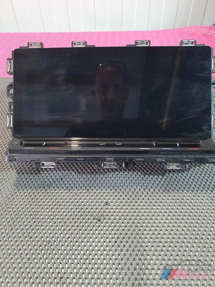 navigatie scherm golf 8 gtd bj2021  artikelnr 5h0919605 B, Auto-onderdelen, Dashboard en Schakelaars, Volkswagen, Gebruikt, Herkomst onderdeel bekend