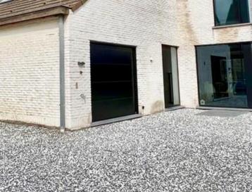 Garagepoort 2430x2070 (bxh) beschikbaar voor biedingen