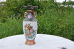 vase asiatique decor dans le vert 35cm, Antiquités & Art, Enlèvement ou Envoi
