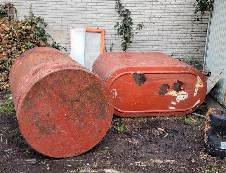 Gratis 2 mazouttanks - te Lokeren, Doe-het-zelf en Bouw, Verwarming en Radiatoren, Ophalen