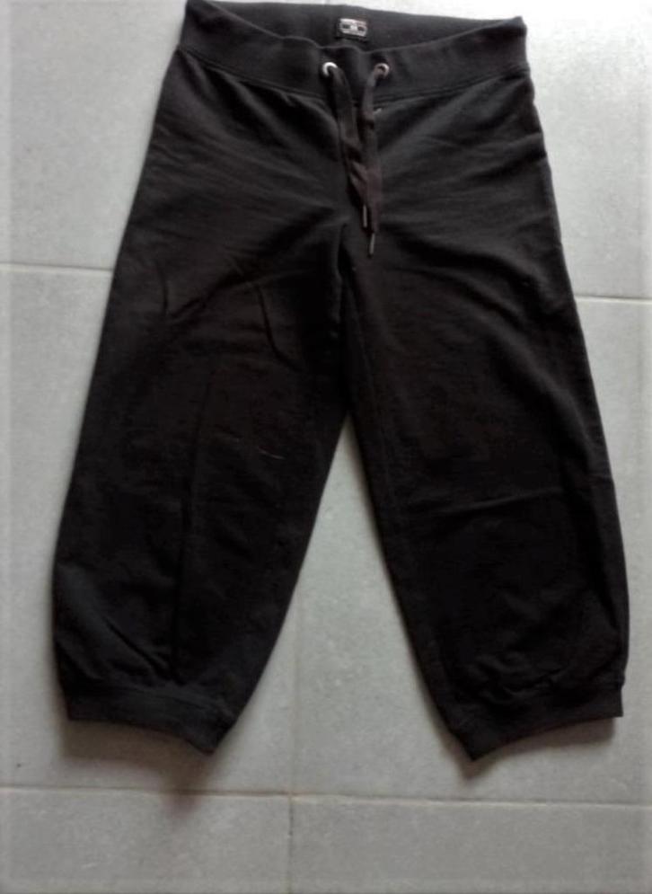 H&M Sport nieuw zwart sportbroek sweat korte broek , mt XS, Kleding | Dames, Sportkleding, Nieuw, Fitness of Aerobics, Zwart, Ophalen of Verzenden