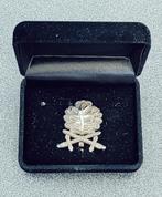 Duits eikenloof met zwaarden voor ridderkruis model 1957 box, Verzamelen, Militaria | Algemeen, Ophalen of Verzenden, Landmacht