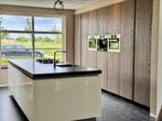 Volledig uitgeruste keuken met centraal eiland, Ophalen, Zo goed als nieuw, Met kookeiland