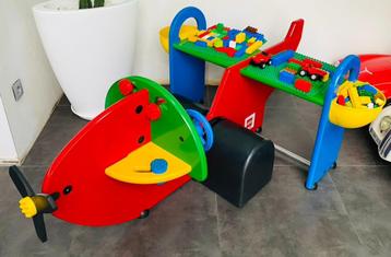 TABLE DE JEU "AVION" OFFICIELLE LEGO / DUPLO - ULTRA SOLIDE  beschikbaar voor biedingen